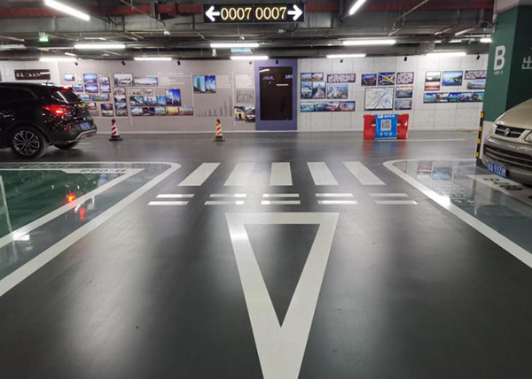 富萊德為武昌火車站地下車庫進(jìn)行地坪翻新