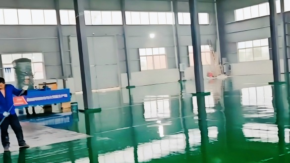 富萊德環(huán)氧防滑平涂地坪漆在中等負載機械加工車間地面的應用