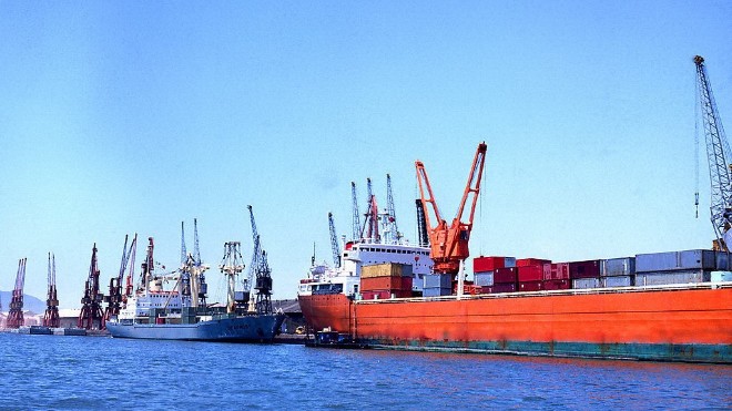 環(huán)氧漆廠家講述鐵紅防銹漆沉淀現(xiàn)象的解決辦法