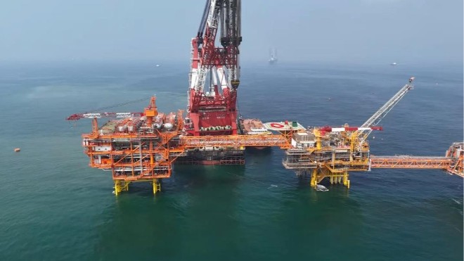 海上石油平臺鋼結構防腐專用耐鹽霧環(huán)氧重防腐涂料