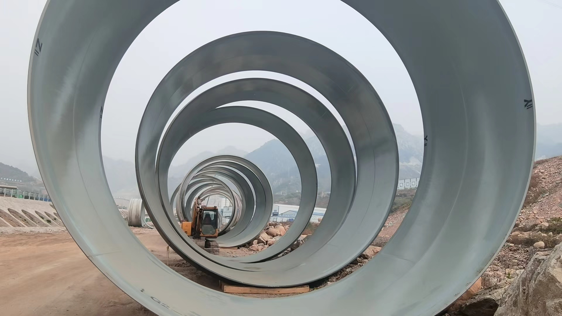 解決管道內(nèi)壁防腐難題：富萊德超耐磨環(huán)氧厚漿涂料的實(shí)際應(yīng)用