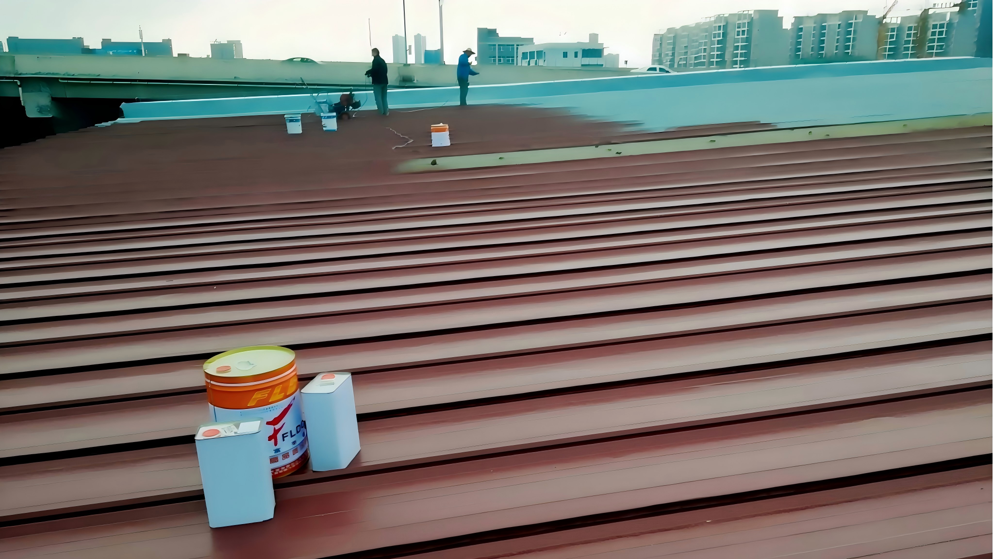 富萊德彩鋼瓦專用漆：翻新彩鋼瓦屋面的高效解決方案