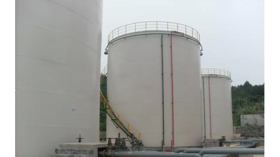 石油儲罐防腐難題？富萊德涂料一站式解決，安全高效！