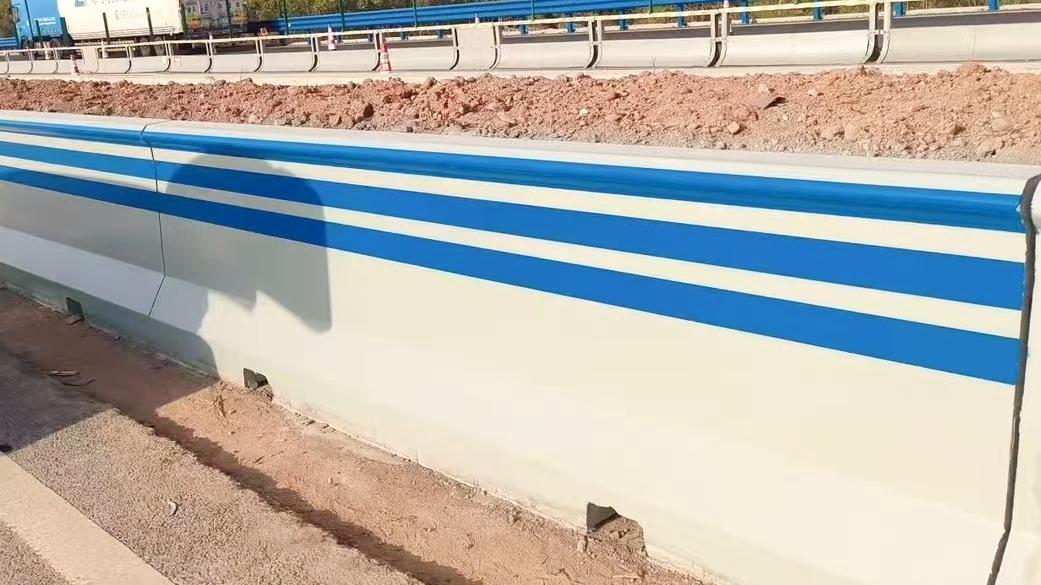 富萊德涂料：為高速公路混凝土防撞墻護欄防腐涂層賦能