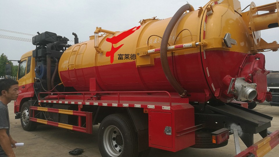 富萊德特種車(chē)輛防腐涂料，為裝備打造“隱形裝甲”